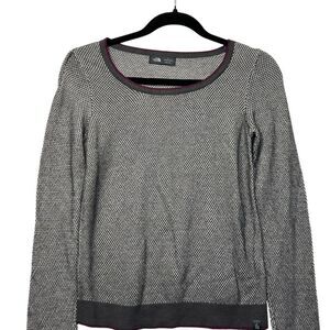 The North Face wool cashmere blend sweater knit women’s size small